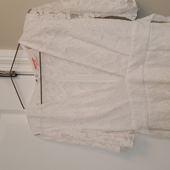 Showpo White Lace Romper - Picture 5 of 9